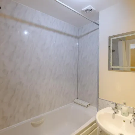 Lilians View شقة سكرابورو