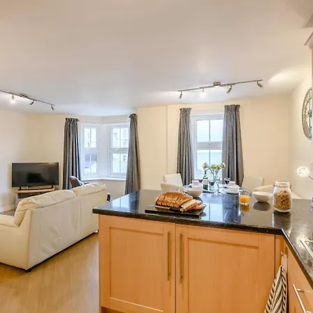 דירה 2 Bed In Oc-s509 סקארבורו